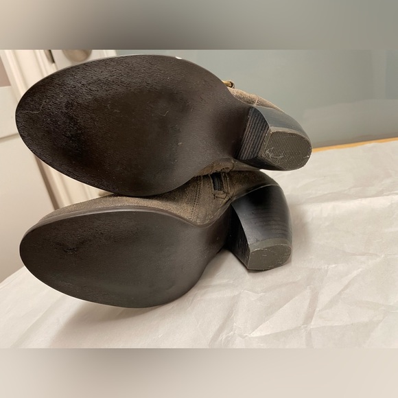 Women’s size 4. Great condition. - Picture 4 of 7